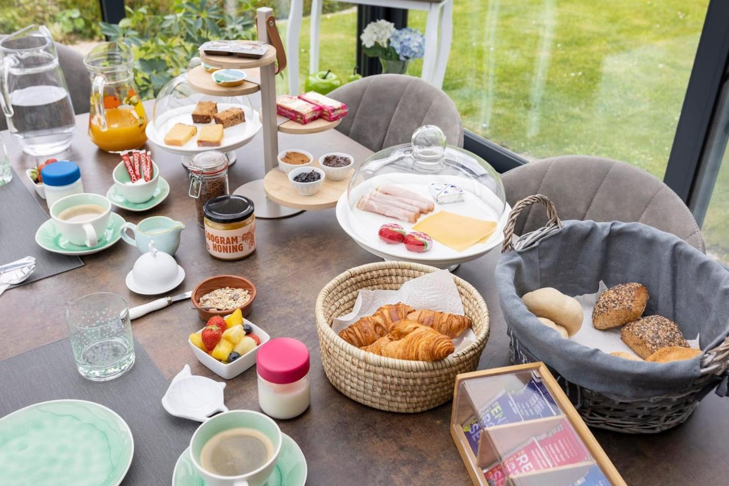 B&B La Villa Orchidees, Breakfast Included Bassenge Luaran gambar